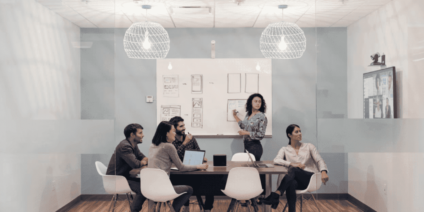 Guía estratégica de implementación de IA para empresas: hoja de ruta completa